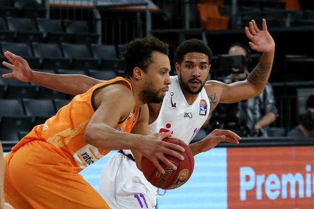 并利用轮转 并利用轮转