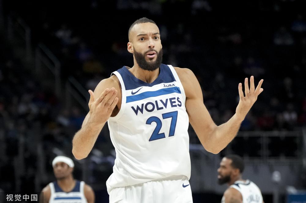 表现出色的 表现出色的