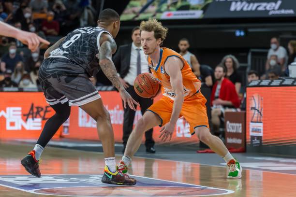 场比赛中展 场比赛中展