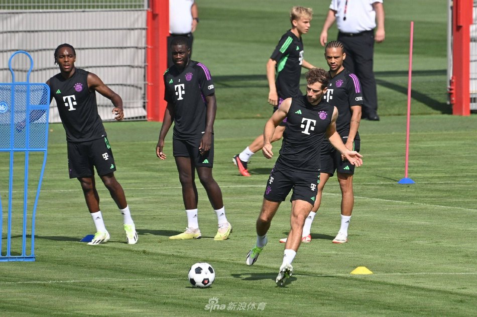 充满戏剧化 充满戏剧化